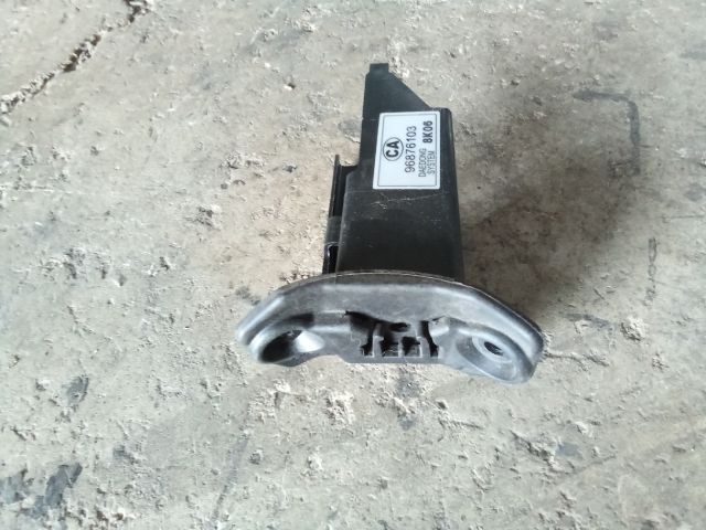 bontott CHEVROLET CAPTIVA Központizár Motor Tankajtó