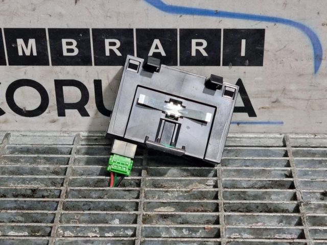 bontott CHEVROLET CAPTIVA Kulcs Nélküli Nyitás Jeladó