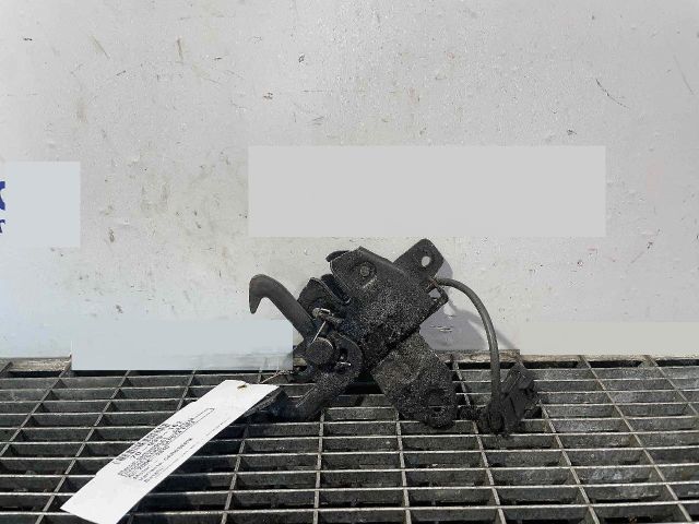 bontott CHEVROLET CAPTIVA Motorháztető Zárszerkezet