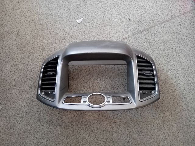 bontott CHEVROLET CAPTIVA Multifunkciós Kijelző Keret