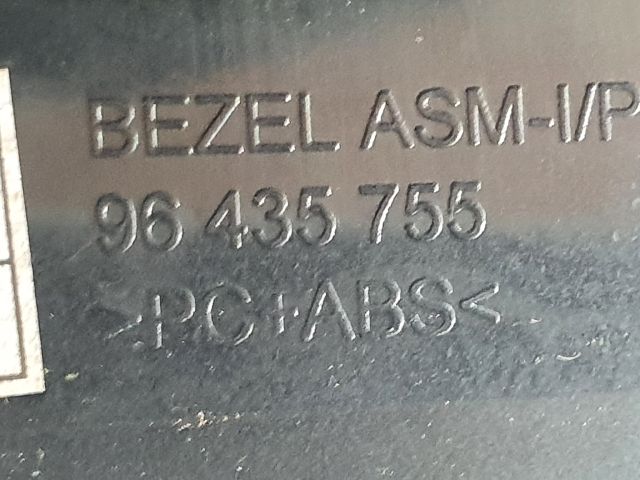 bontott CHEVROLET CAPTIVA Rádió / CD Keret