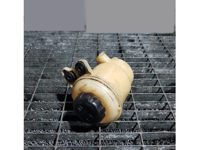 bontott CHEVROLET CAPTIVA Szervóolaj Tartály