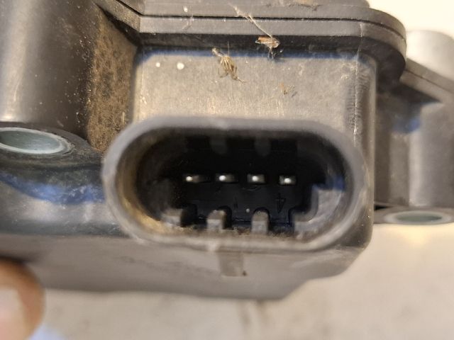 bontott CHEVROLET CAPTIVA Szívósor Elektronika