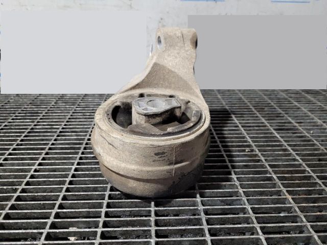 bontott CHEVROLET CAPTIVA Tartó Bak