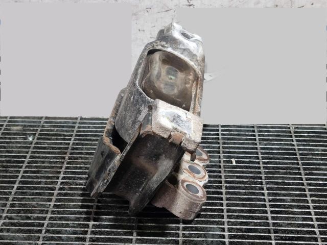 bontott CHEVROLET CAPTIVA Tartó Bak