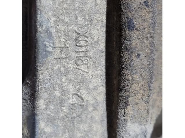 bontott CHEVROLET CAPTIVA Tartó Bak