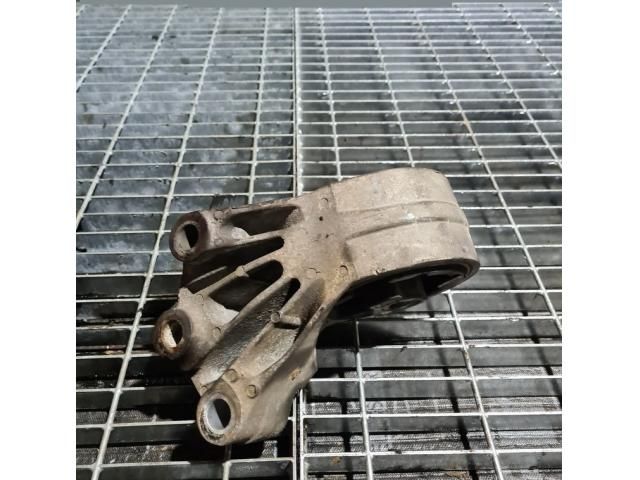 bontott CHEVROLET CAPTIVA Tartó Bak