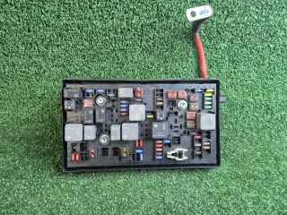 bontott CHEVROLET CRUZE Biztosítéktábla Motortér