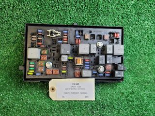 bontott CHEVROLET CRUZE Biztosítéktábla Motortér