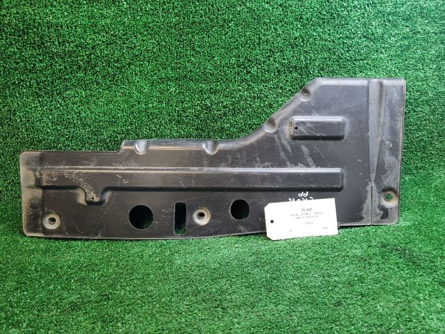 bontott CHEVROLET CRUZE Jobb Motorburkolat