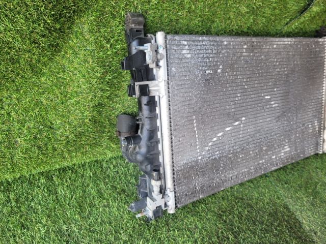 bontott CHEVROLET CRUZE Vízhűtő Radiátor (Klímás)