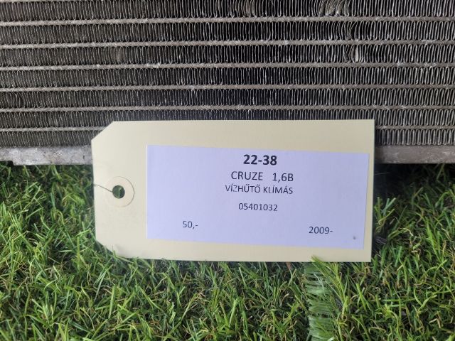 bontott CHEVROLET CRUZE Vízhűtő Radiátor (Klímás)