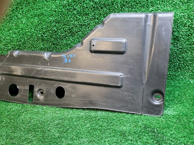 bontott CHEVROLET CRUZE Jobb Motorburkolat