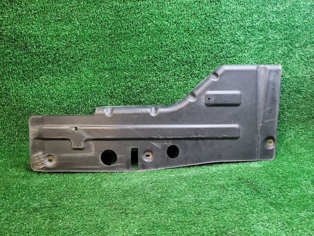 bontott CHEVROLET CRUZE Jobb Motorburkolat