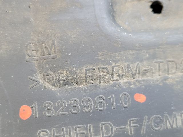 bontott CHEVROLET CRUZE Jobb Motorburkolat