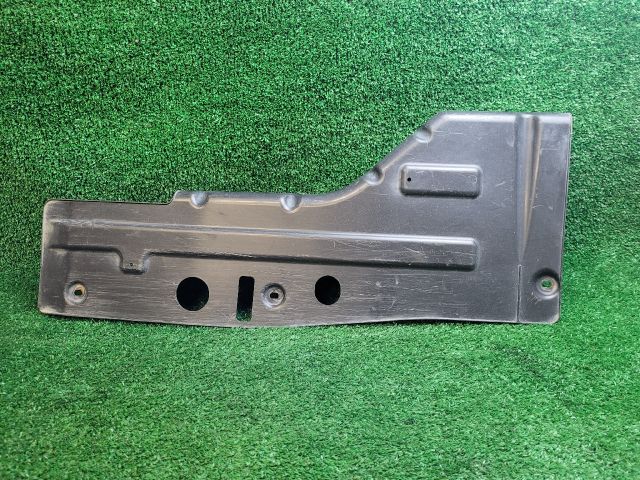 bontott CHEVROLET CRUZE Jobb Motorburkolat