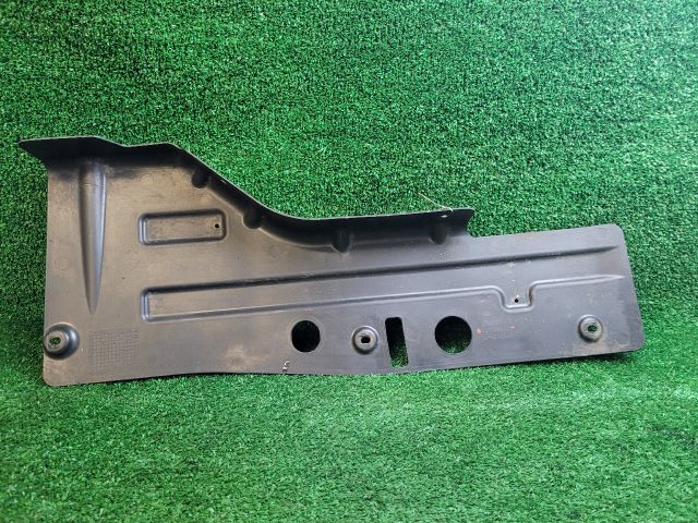 bontott CHEVROLET CRUZE Jobb Motorburkolat