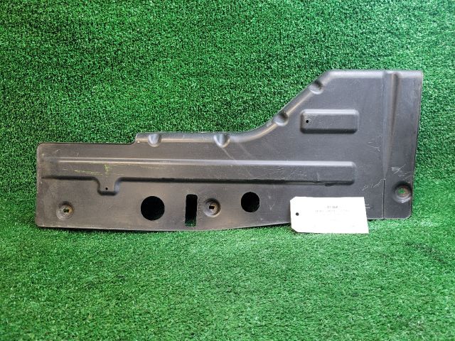 bontott CHEVROLET CRUZE Jobb Motorburkolat