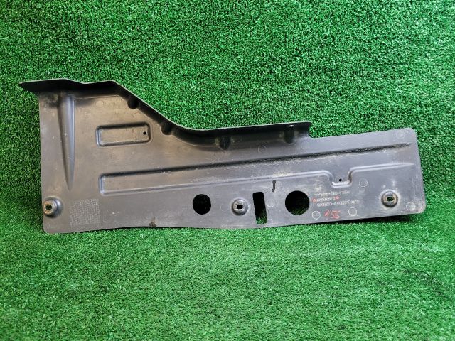 bontott CHEVROLET CRUZE Jobb Motorburkolat