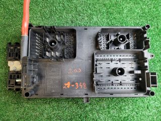 bontott CHEVROLET CRUZE Biztosítéktábla Motortér