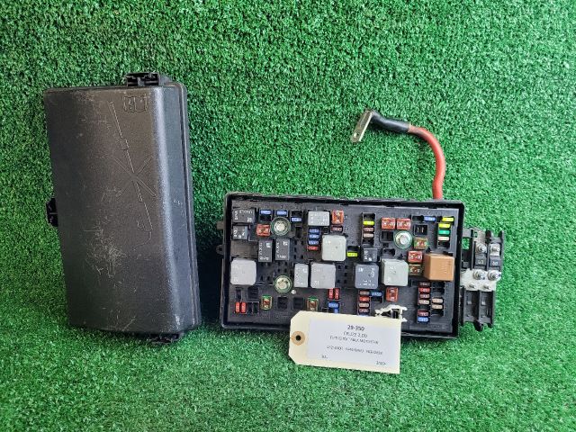 bontott CHEVROLET CRUZE Biztosítéktábla Motortér