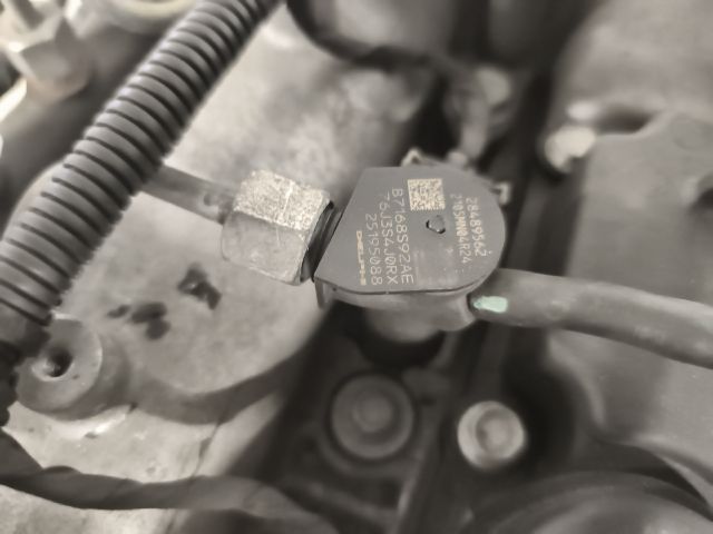 bontott CHEVROLET CRUZE Porlasztó (1 db)