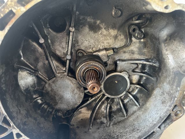 bontott CHEVROLET CRUZE Váltó (Mechanikus)