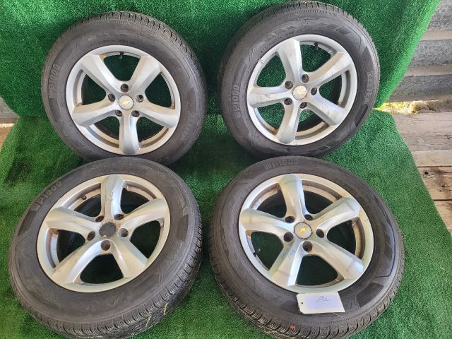 bontott CHEVROLET CRUZE Alufelni Szett Gumival