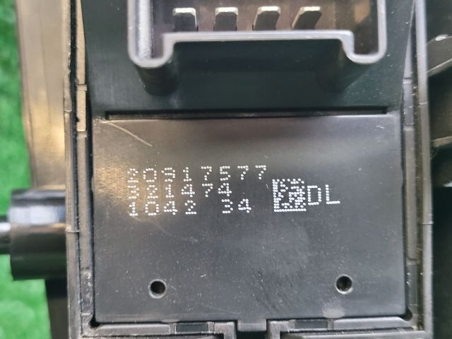 bontott CHEVROLET CRUZE Bal első Ablakemelő Kapcsoló