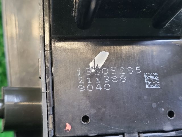 bontott CHEVROLET CRUZE Bal első Ablakemelő Kapcsoló