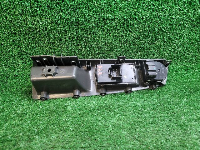 bontott CHEVROLET CRUZE Bal első Ablakemelő Kapcsoló