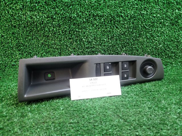 bontott CHEVROLET CRUZE Bal első Ablakemelő Kapcsoló