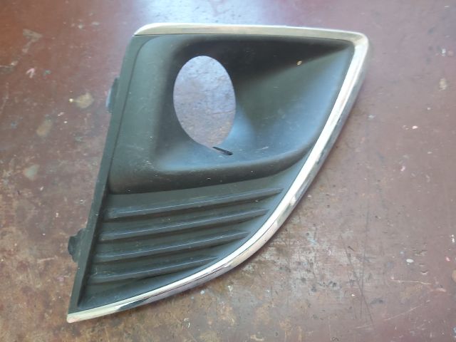 bontott CHEVROLET CRUZE Bal Ködlámpa Rács