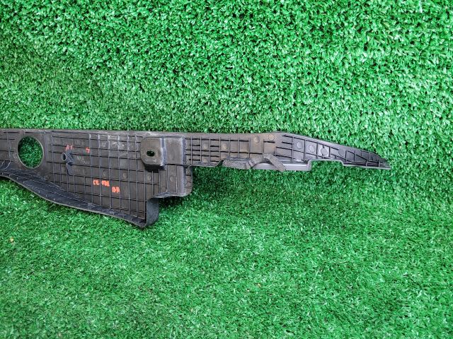 bontott CHEVROLET CRUZE Bal Sárvédő Csavar Burkolat