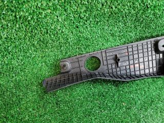 bontott CHEVROLET CRUZE Bal Sárvédő Csavar Burkolat