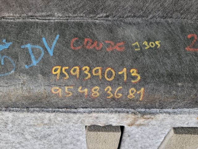 bontott CHEVROLET CRUZE Csomagtér Tálca