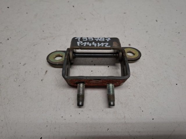 bontott CHEVROLET CRUZE Csomagtérajtó Jobb Zsanér