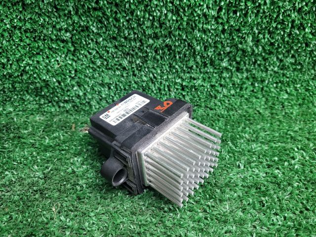 bontott CHEVROLET CRUZE Előtét Ellenállás Fűtőmotor