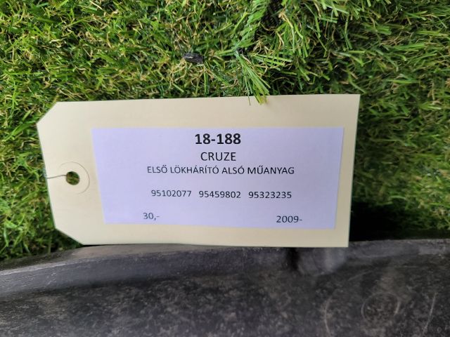 bontott CHEVROLET CRUZE Első Lökhárító Alsó (Műanyag)