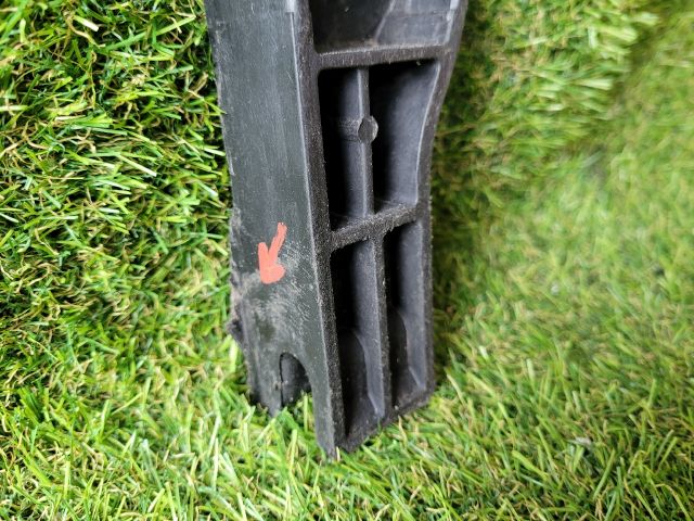 bontott CHEVROLET CRUZE Első Lökhárító Alsó (Műanyag)