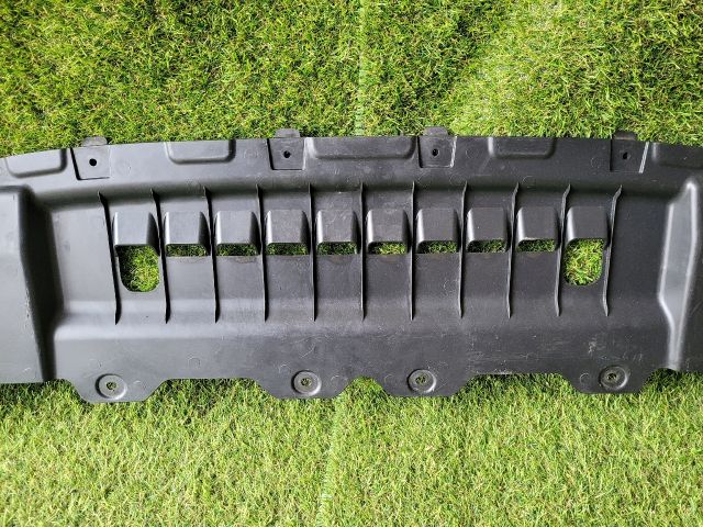 bontott CHEVROLET CRUZE Első Lökhárító Alsó (Műanyag)