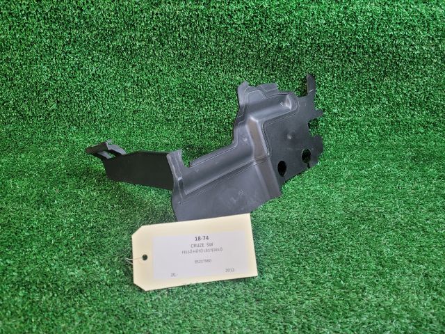 bontott CHEVROLET CRUZE Felső Hűtő Légterelő