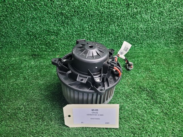 bontott CHEVROLET CRUZE Fűtőmotor (Klímás)