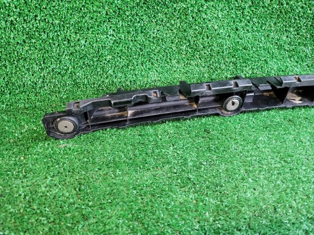 bontott CHEVROLET CRUZE Hátsó középső Lökhárító Tartó (Műanyag)