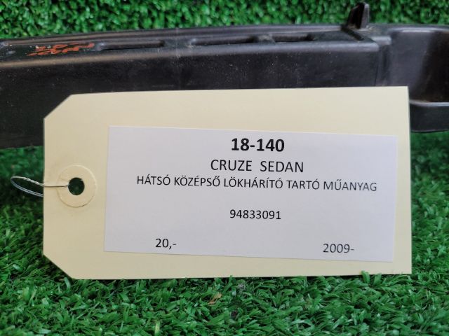 bontott CHEVROLET CRUZE Hátsó középső Lökhárító Tartó (Műanyag)