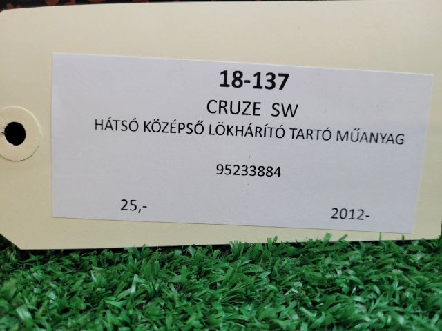 bontott CHEVROLET CRUZE Hátsó középső Lökhárító Tartó (Műanyag)