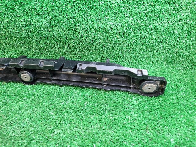 bontott CHEVROLET CRUZE Hátsó középső Lökhárító Tartó (Műanyag)