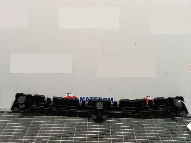 bontott CHEVROLET CRUZE Hátsó középső Lökhárító Tartó (Műanyag)