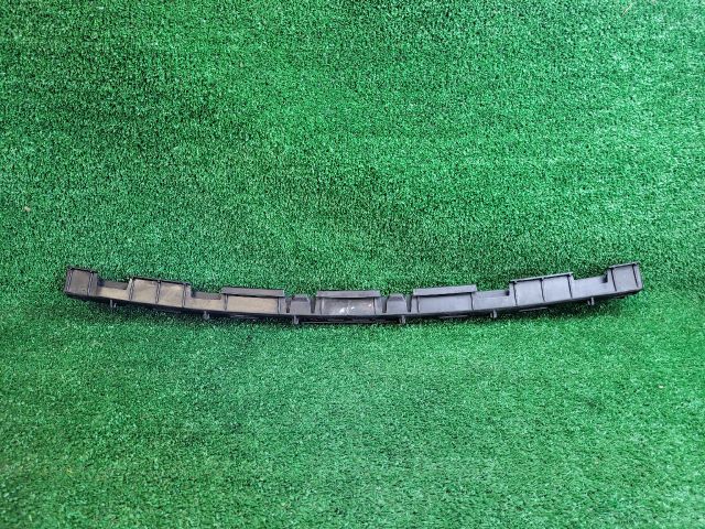 bontott CHEVROLET CRUZE Hátsó középső Lökhárító Tartó (Műanyag)