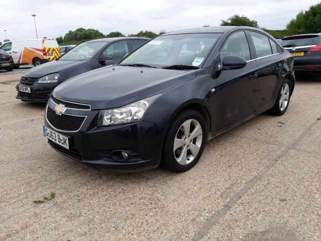 bontott CHEVROLET CRUZE Hátsó Szélvédő